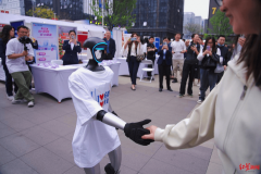 <b>正在中海信(成财产城等载体赋能下</b> 